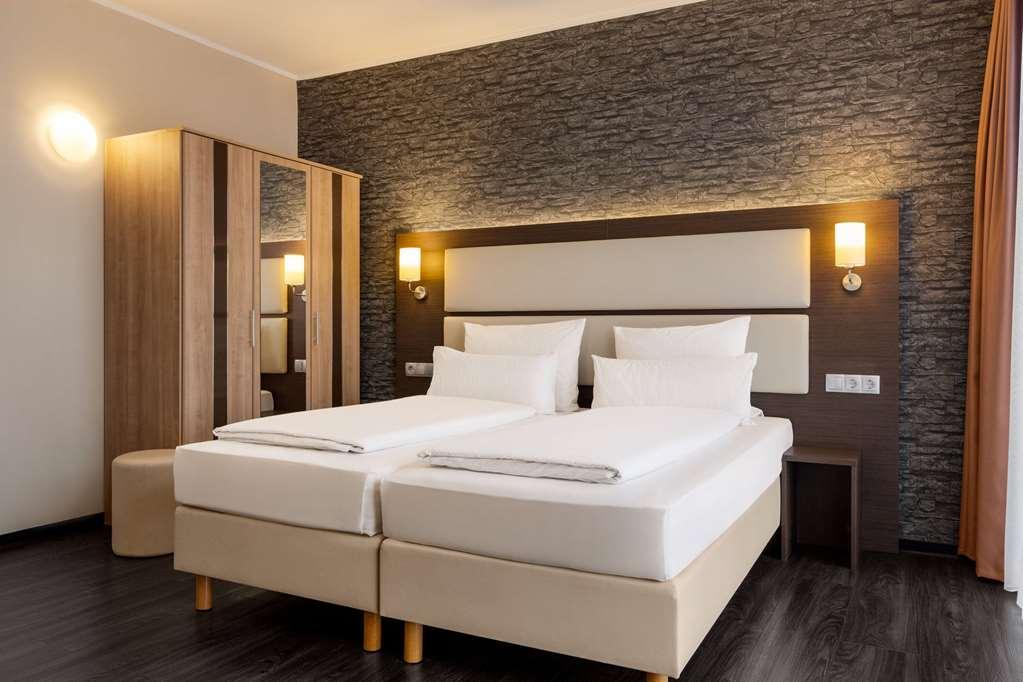 Amedia Express Bielefeld, Trademark Collection By Wyndham Hotel Werther  Room photo